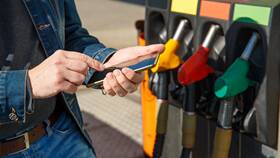 Как списать бонусы Спасибо на заправках Татнефть в Аптека Миницен